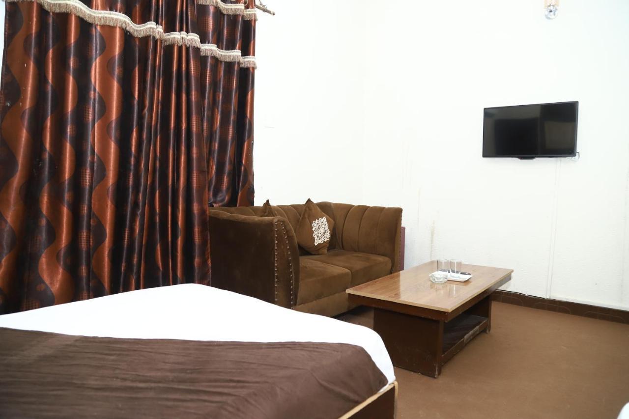 Hotel Green Fort Gulberg Lahore Exteriör bild