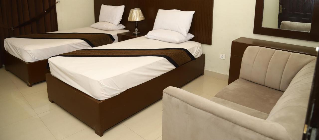 Hotel Green Fort Gulberg Lahore Exteriör bild