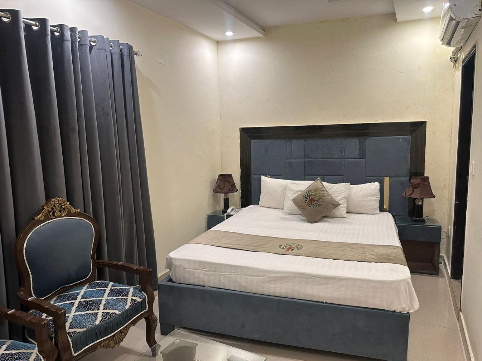 Hotel Green Fort Gulberg Lahore Exteriör bild