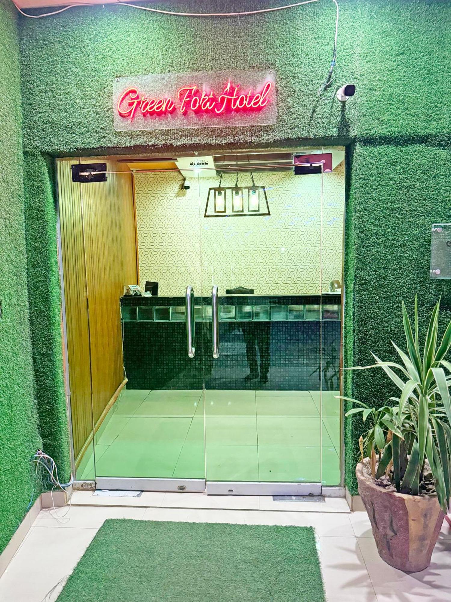 Hotel Green Fort Gulberg Lahore Exteriör bild