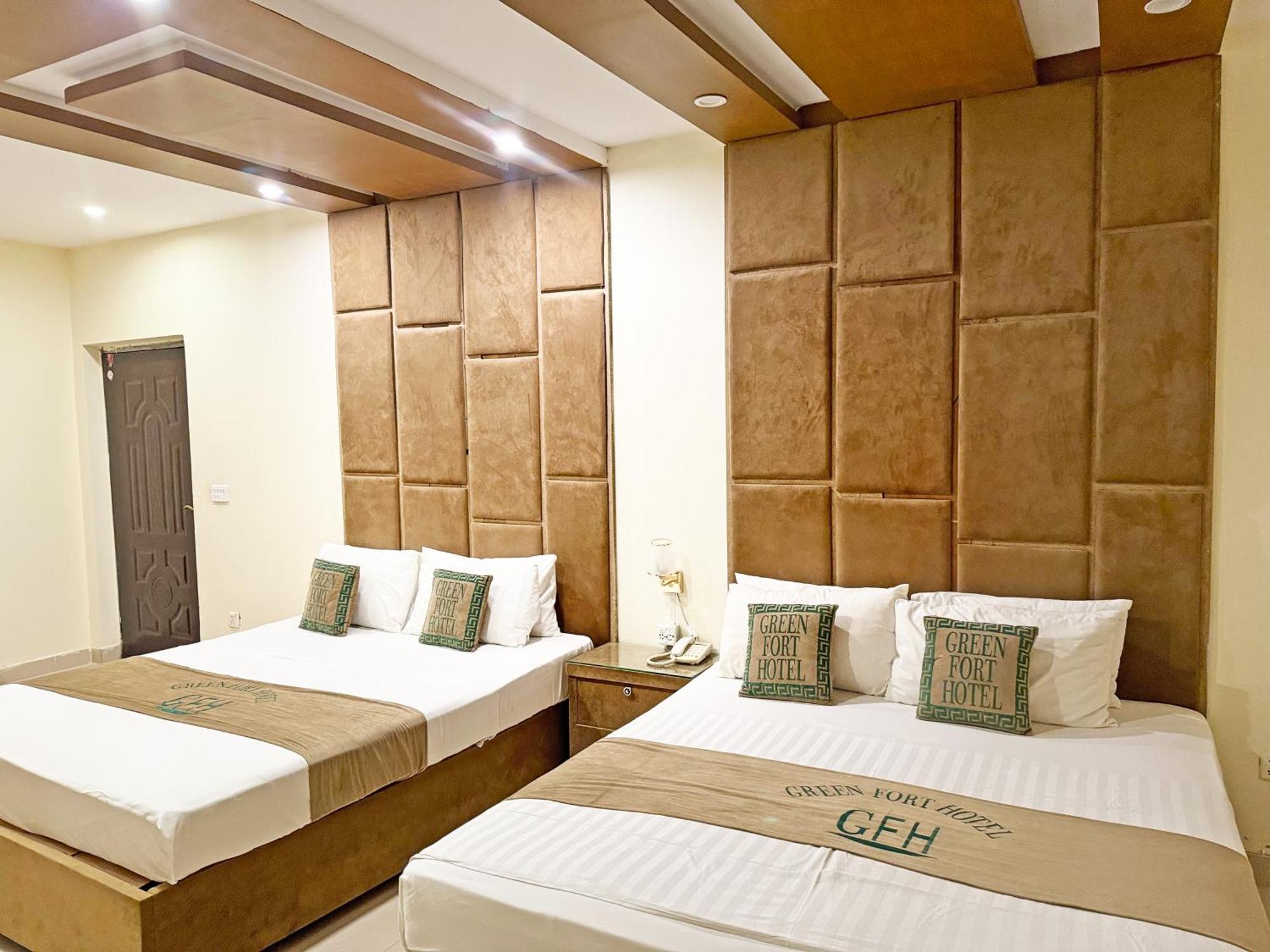 Hotel Green Fort Gulberg Lahore Exteriör bild