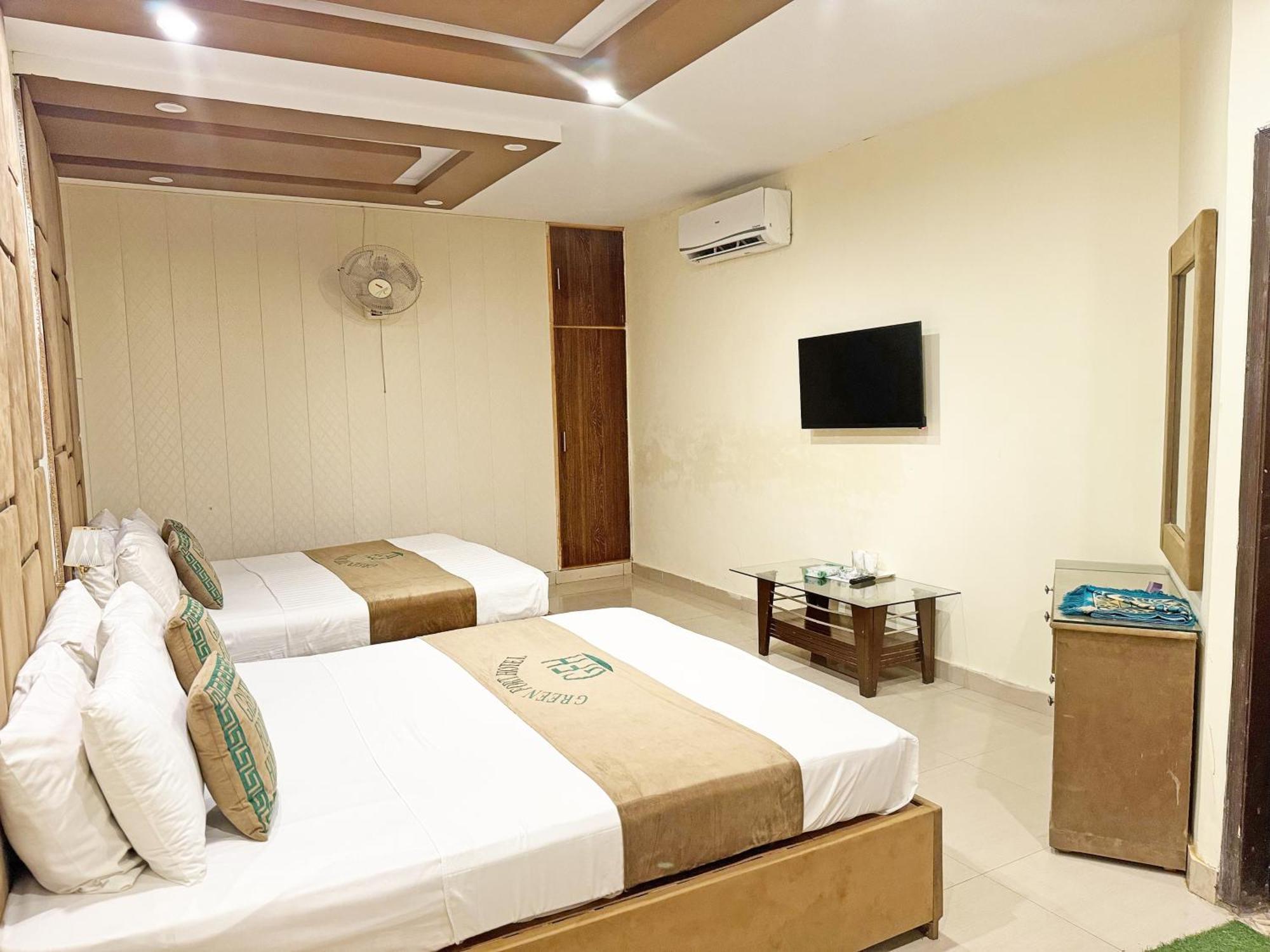 Hotel Green Fort Gulberg Lahore Exteriör bild