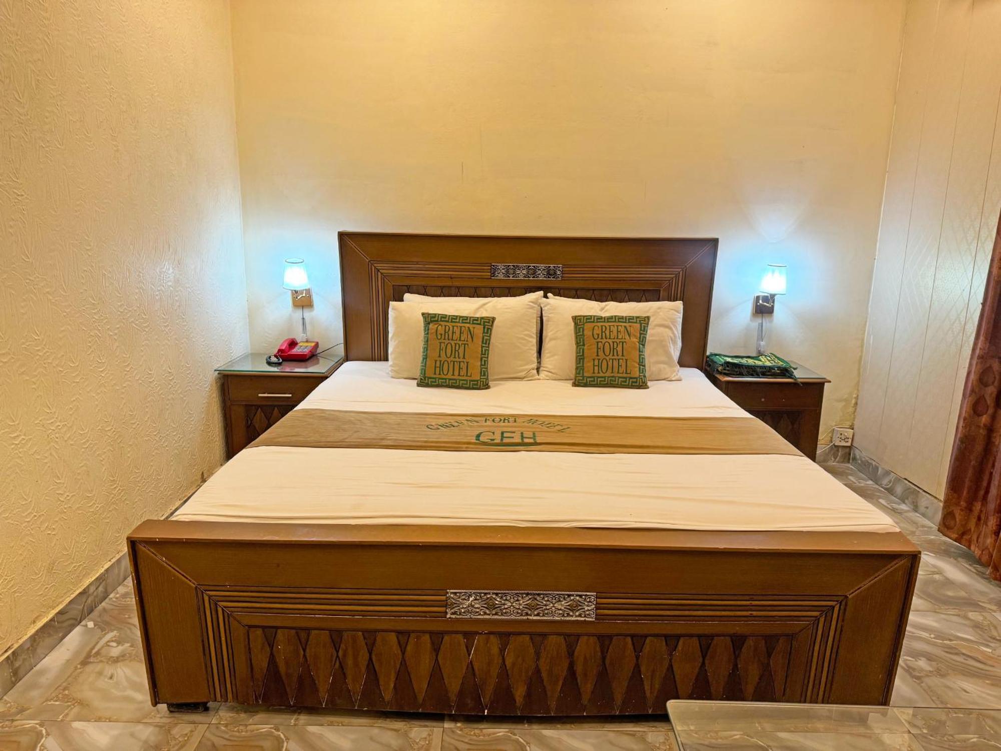 Hotel Green Fort Gulberg Lahore Exteriör bild